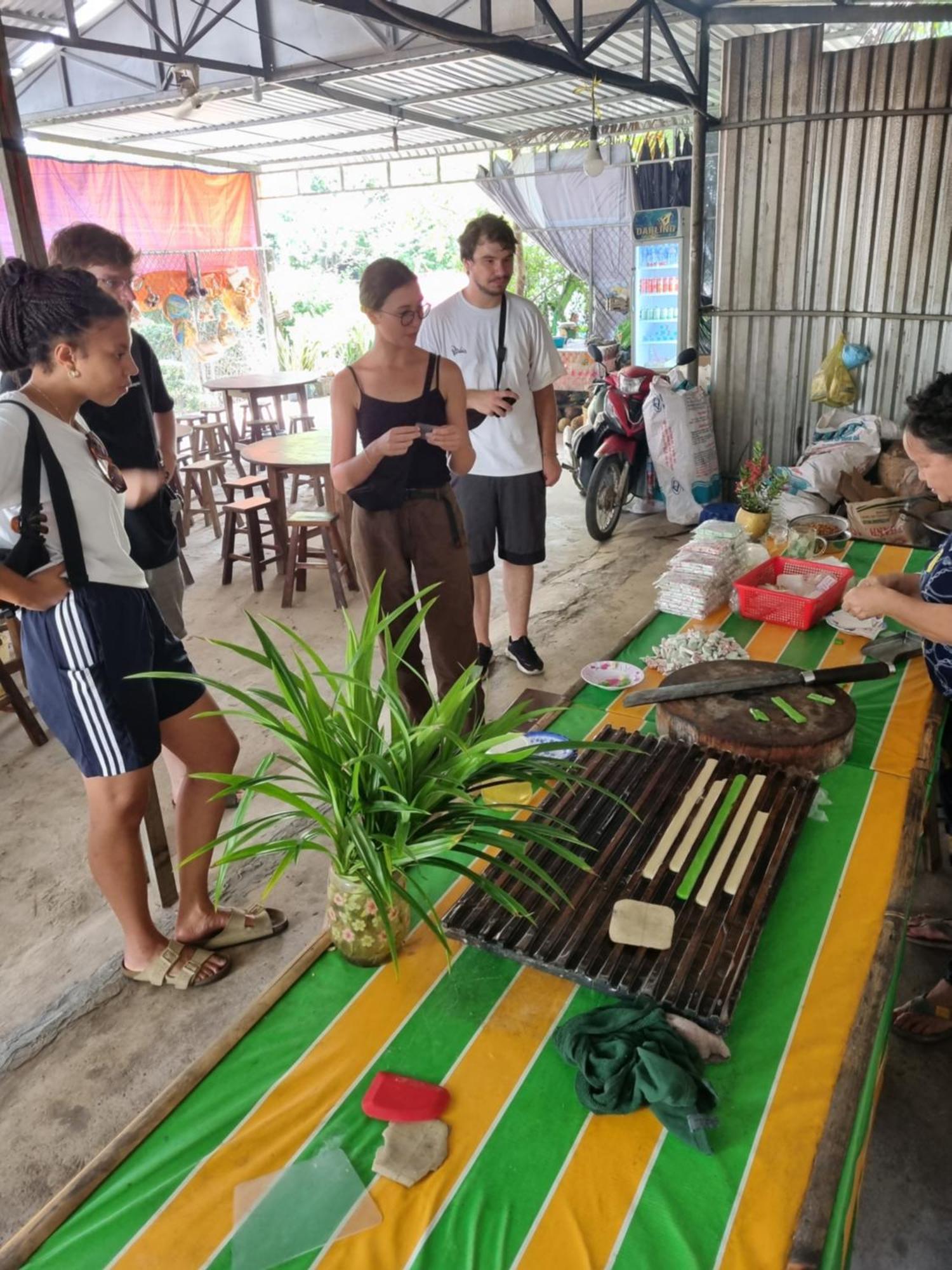 Homestay Nam Ham Luong Ben Tre Buitenkant foto